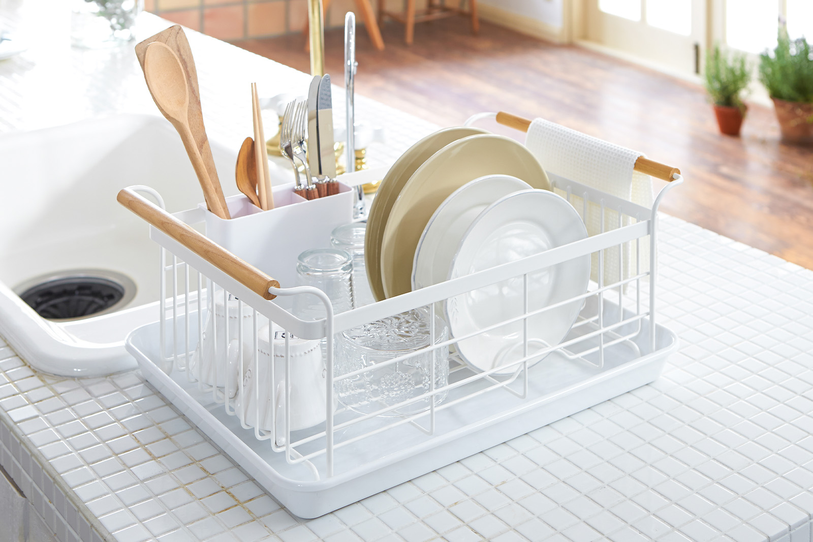 Yamazaki Home Tosca Dish Rack holding plates. 